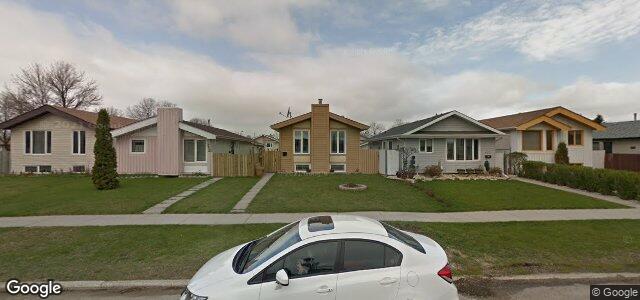 Larawan ng 242 Mandalay Drive sa Winnipeg, Manitoba
