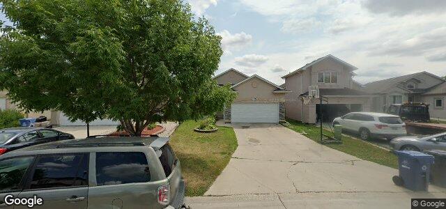 Larawan ng 28 Santa Fe Drive sa Winnipeg, Manitoba
