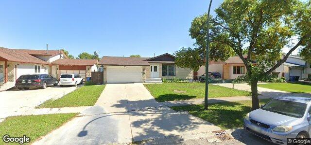 Larawan ng 33 Skrypnyk Crescent sa Winnipeg, Manitoba