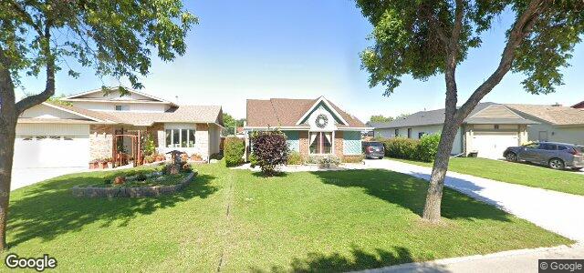 Larawan ng 35 Chochinov Avenue sa Winnipeg, Manitoba