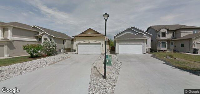 Larawan ng 35 Khalsa Street sa Winnipeg, Manitoba