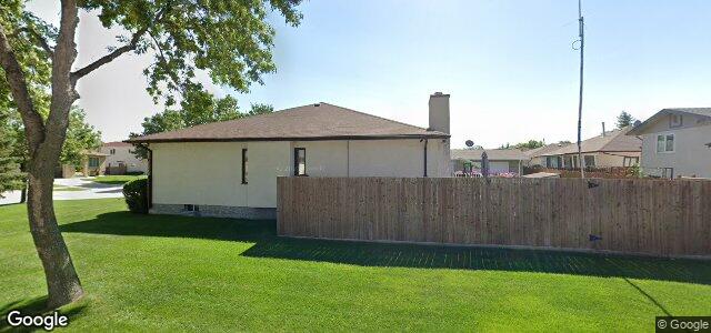 Larawan ng 35 Wentwood Crescent sa Winnipeg, Manitoba