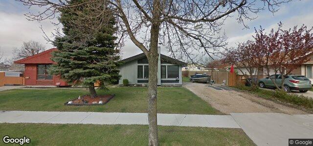 Larawan ng 374 Arthur Wright Crescent sa Winnipeg, Manitoba