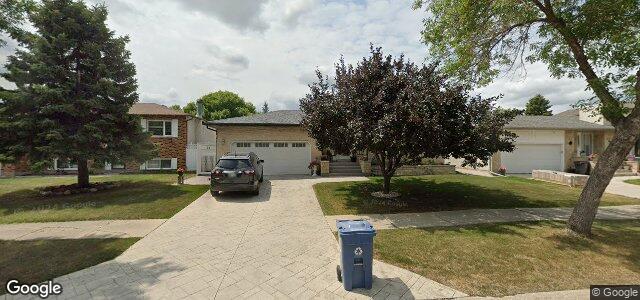 Larawan ng 38 Baker Bay sa Winnipeg, Manitoba