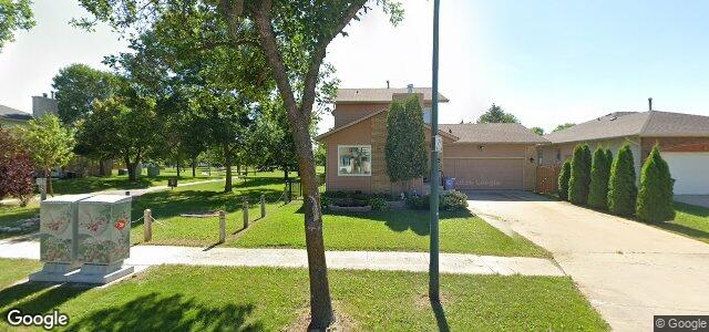 Larawan ng 38 Chochinov Avenue sa Winnipeg, Manitoba