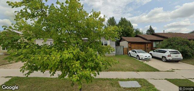 Larawan ng 39 Scarfe Street sa Winnipeg, Manitoba