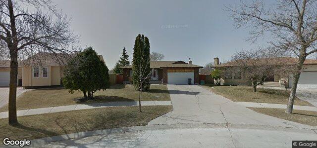 Larawan ng 42 Sasaki Crescent sa Winnipeg, Manitoba