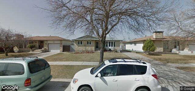 Larawan ng 50 Sasaki Crescent sa Winnipeg, Manitoba