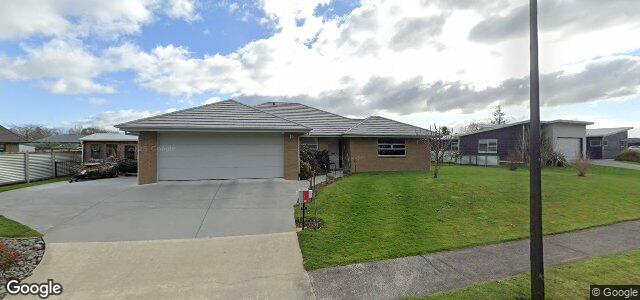 Larawan ng 63 Ritchie Street sa Winnipeg, Manitoba