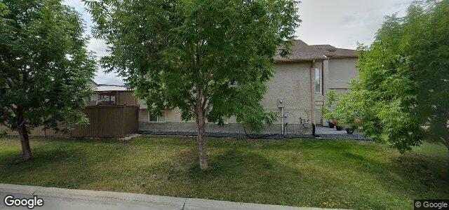 Larawan ng 68 Santa Fe Drive sa Winnipeg, Manitoba