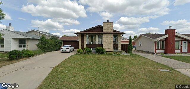 Larawan ng 70 Arthur Wright Crescent sa Winnipeg, Manitoba