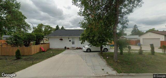 Larawan ng 703 Adsum Drive sa Winnipeg, Manitoba