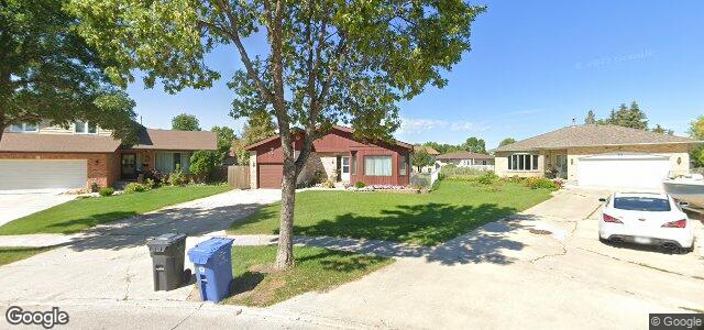 Larawan ng 71 Olford Crescent sa Winnipeg, Manitoba