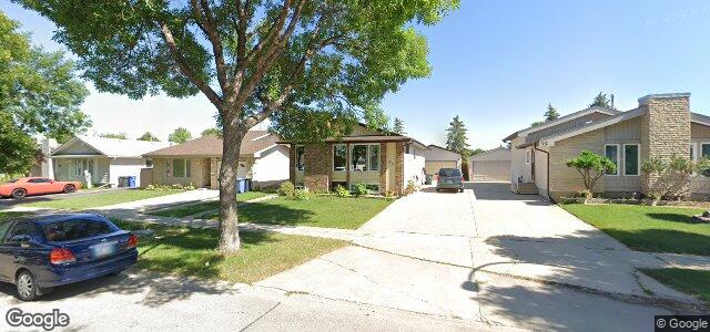 Photo of 77 Skrypnyk Crescent in Winnipeg, Manitoba