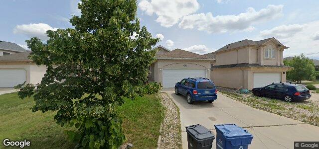 Larawan ng 8 Gardenton Avenue sa Winnipeg, Manitoba