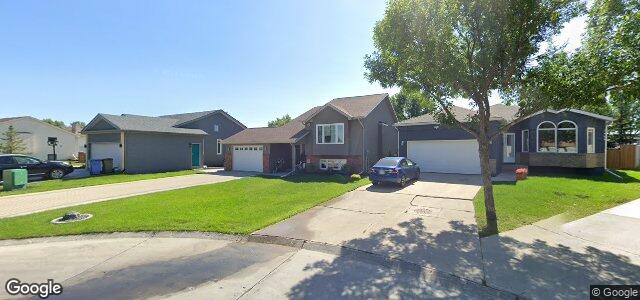 Larawan ng 8 Sochie Place sa Winnipeg, Manitoba