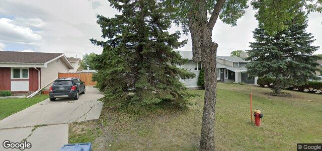 Larawan ng 82 Arthur Wright Crescent sa Winnipeg, Manitoba