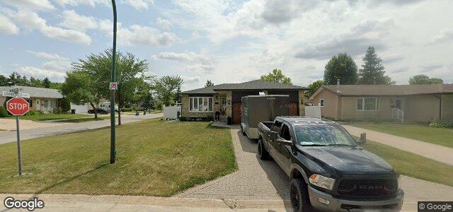 Larawan ng 83 Baker Bay sa Winnipeg, Manitoba