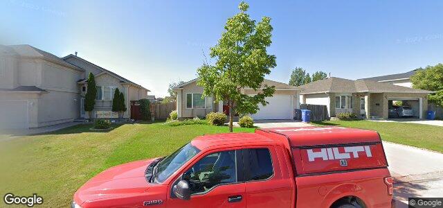 Larawan ng 92 Foxwarren Drive sa Winnipeg, Manitoba