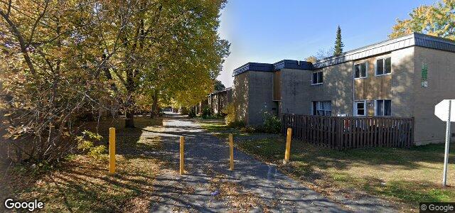 Larawan ng 99 Ritchie Street sa Winnipeg, Manitoba