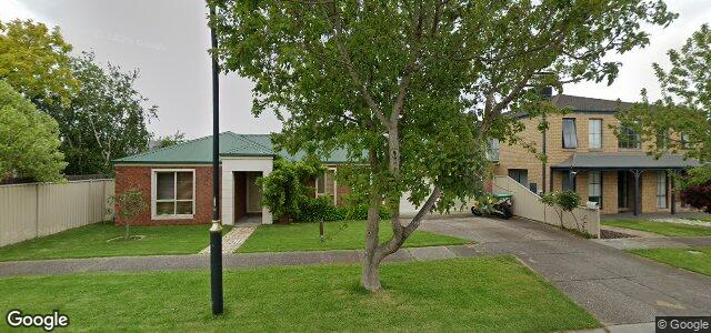 Larawan ng 10 Hanna Street sa Winnipeg, Manitoba