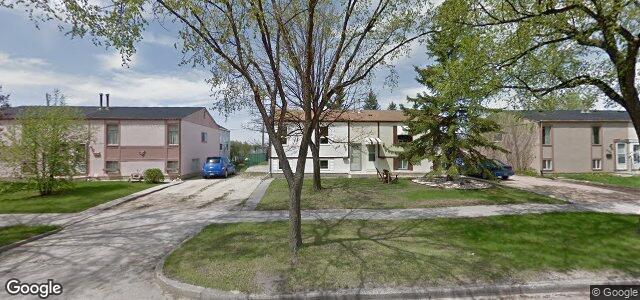 Larawan ng 1302 Aikins Street sa Winnipeg, Manitoba