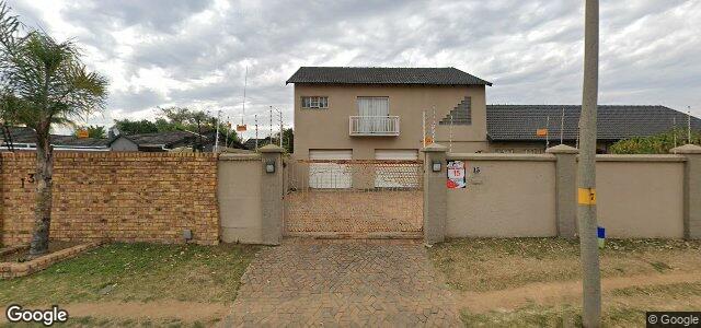 Larawan ng 15 Weinberg Road sa Winnipeg, Manitoba