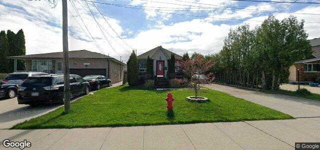 Larawan ng 204 Margaret Avenue sa Winnipeg, Manitoba