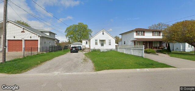 Larawan ng 205 Margaret Avenue sa Winnipeg, Manitoba