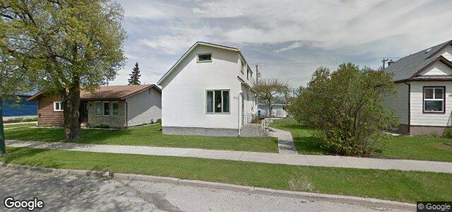 Larawan ng 217 Margaret Avenue sa Winnipeg, Manitoba