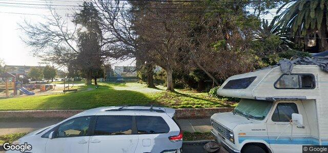 Larawan ng 271 Newton Avenue sa Winnipeg, Manitoba