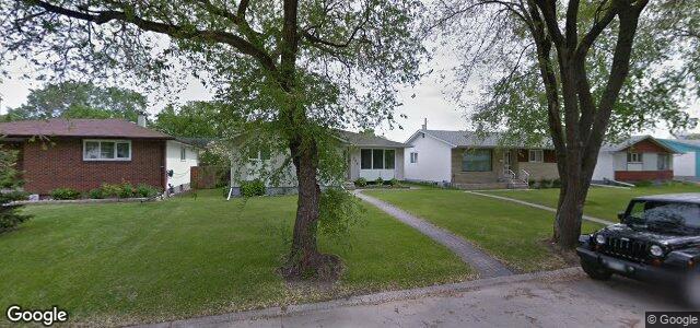Larawan ng 275 Newton Avenue sa Winnipeg, Manitoba