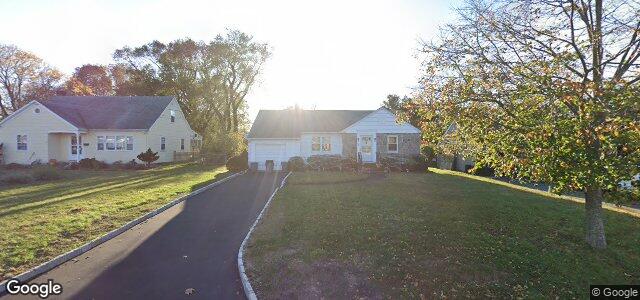 Larawan ng 299 Newton Avenue sa Winnipeg, Manitoba