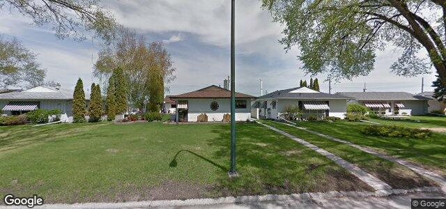 Larawan ng 303 Southall Drive sa Winnipeg, Manitoba
