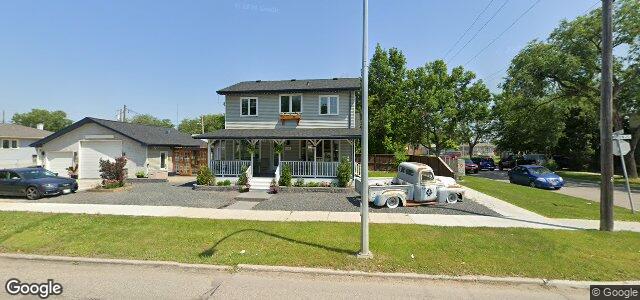 Photo of 319 Templeton Avenue in Winnipeg, Manitoba