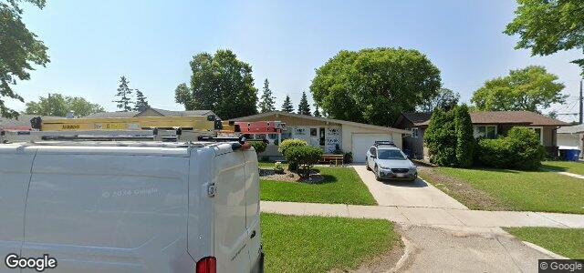 Larawan ng 338 Templeton Avenue sa Winnipeg, Manitoba