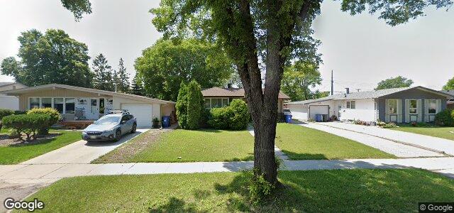 Larawan ng 342 Templeton Avenue sa Winnipeg, Manitoba
