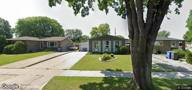 Larawan ng 346 Templeton Avenue sa Winnipeg, Manitoba