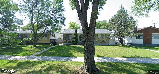 Larawan ng 372 Templeton Avenue sa Winnipeg, Manitoba