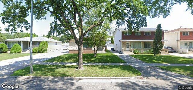 Larawan ng 375 Templeton Avenue sa Winnipeg, Manitoba