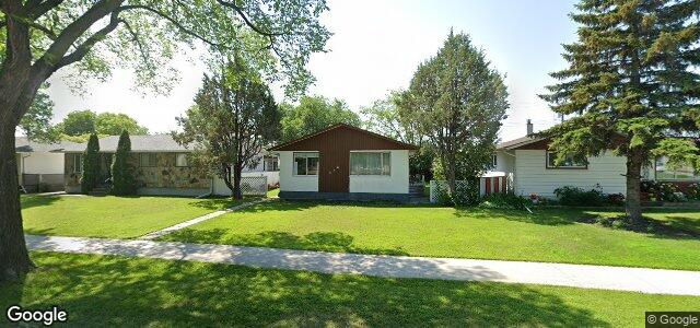 Larawan ng 376 Templeton Avenue sa Winnipeg, Manitoba