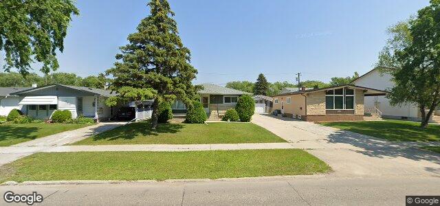 Larawan ng 379 Templeton Avenue sa Winnipeg, Manitoba