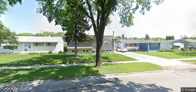 Larawan ng 391 Templeton Avenue sa Winnipeg, Manitoba