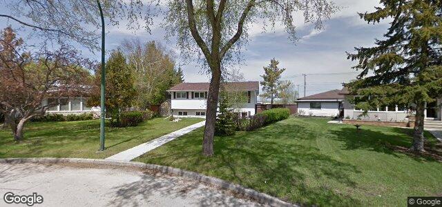 Larawan ng 401 Southall Drive sa Winnipeg, Manitoba