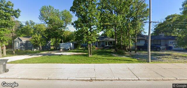 Larawan ng 4116 Roblin Boulevard sa Winnipeg, Manitoba