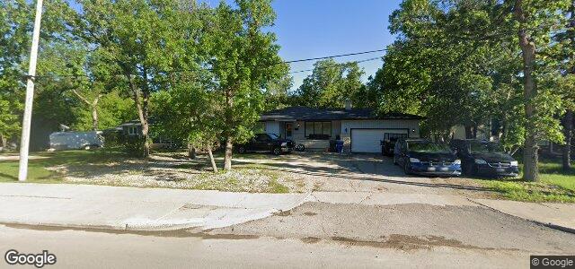 Larawan ng 4122 Roblin Boulevard sa Winnipeg, Manitoba