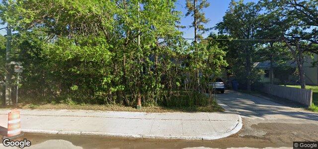 Larawan ng 4202 Roblin Boulevard sa Winnipeg, Manitoba