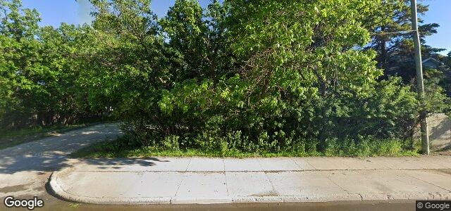 Larawan ng 4300 Roblin Boulevard sa Winnipeg, Manitoba