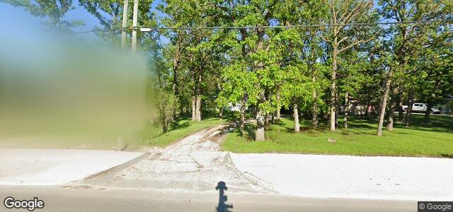 Larawan ng 4476 Roblin Boulevard sa Winnipeg, Manitoba