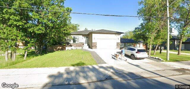 Photo of 4528 Roblin Boulevard in Winnipeg, Manitoba